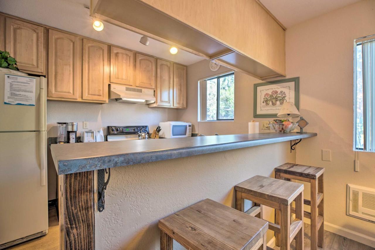 Cozy 5 Mi To Slopes Apartment *